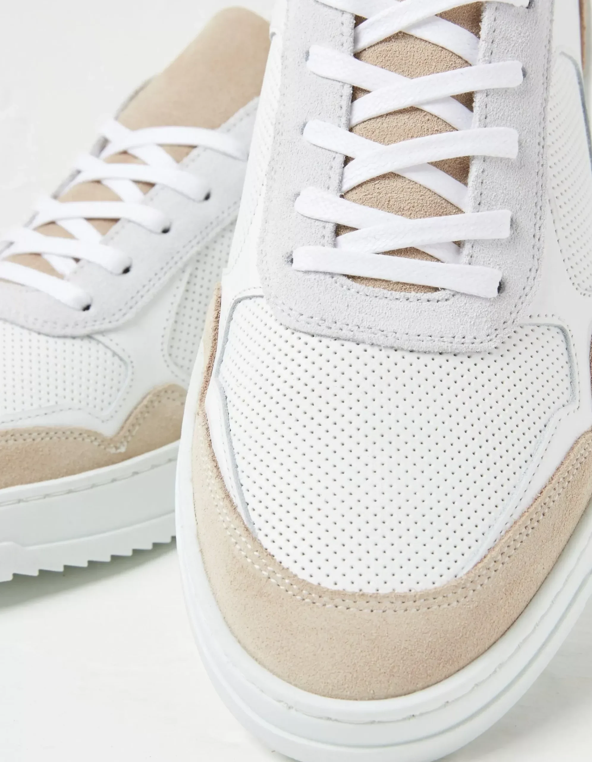 Axel Skater Trainers