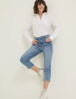 Capri Sway Slim Jeans
