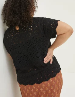 Carrie Crochet Top