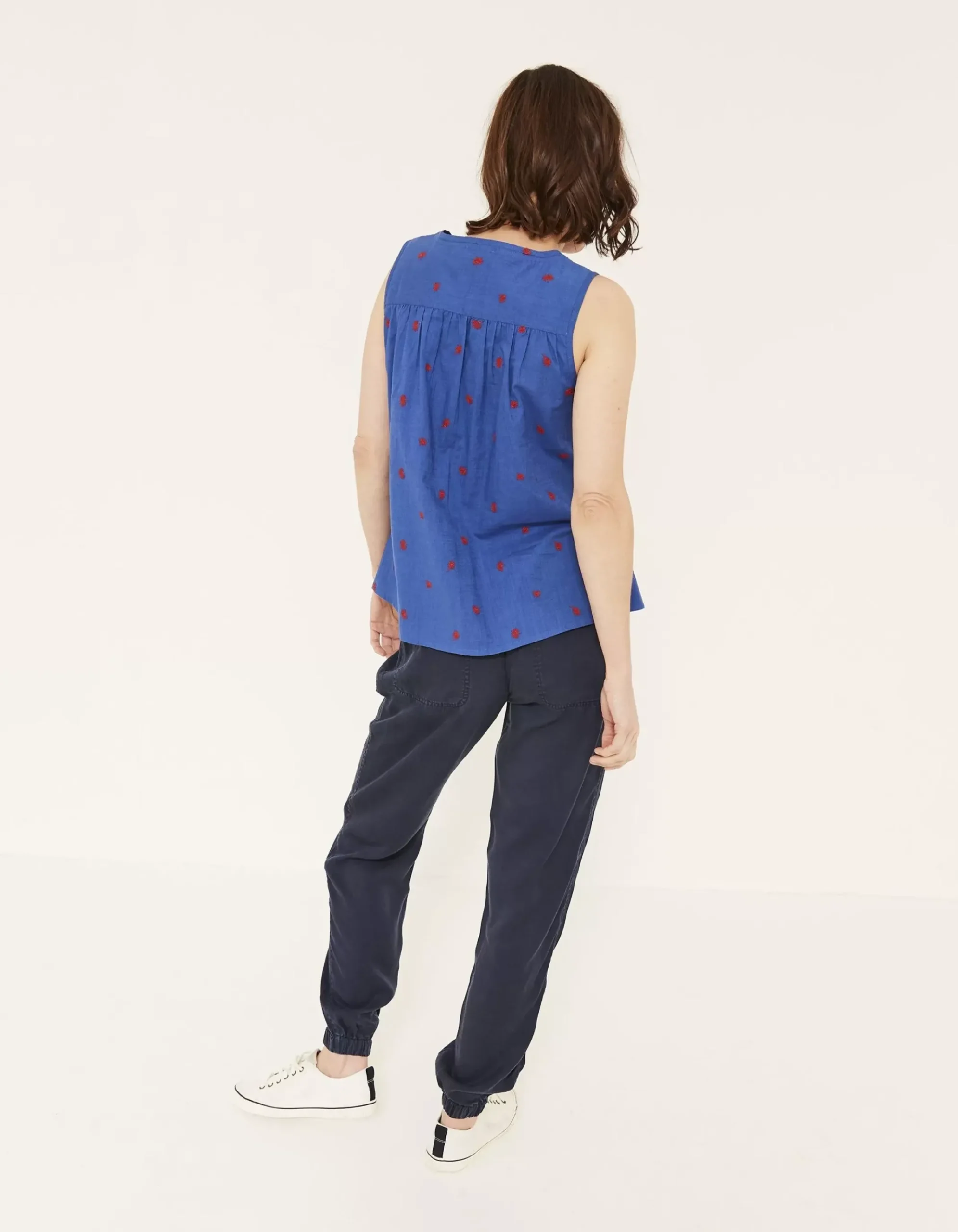 Ella Embroidered Daisy Cami