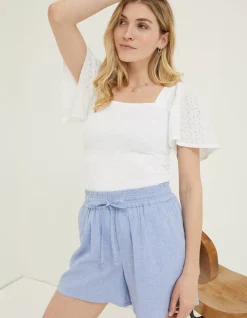 Flippy Textured Spot Shorts