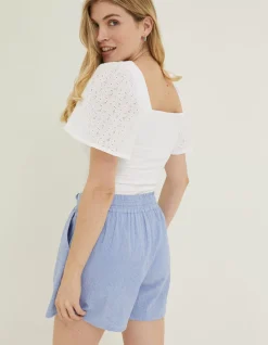 Flippy Textured Spot Shorts