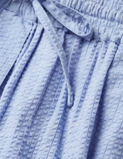 Flippy Textured Spot Shorts