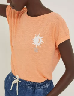 Ivy Breathe Deeply Graphic T-Shirt