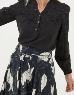 Kerry Broderie Top