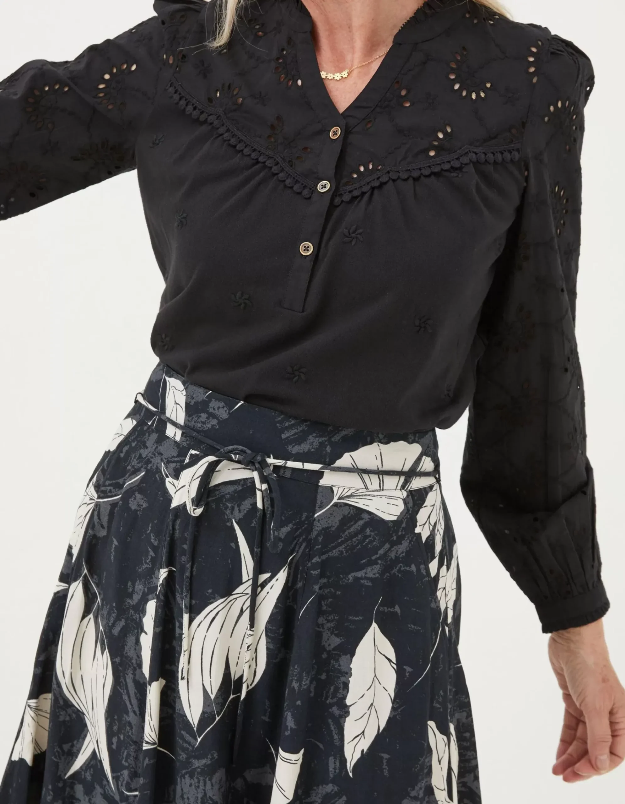Kerry Broderie Top