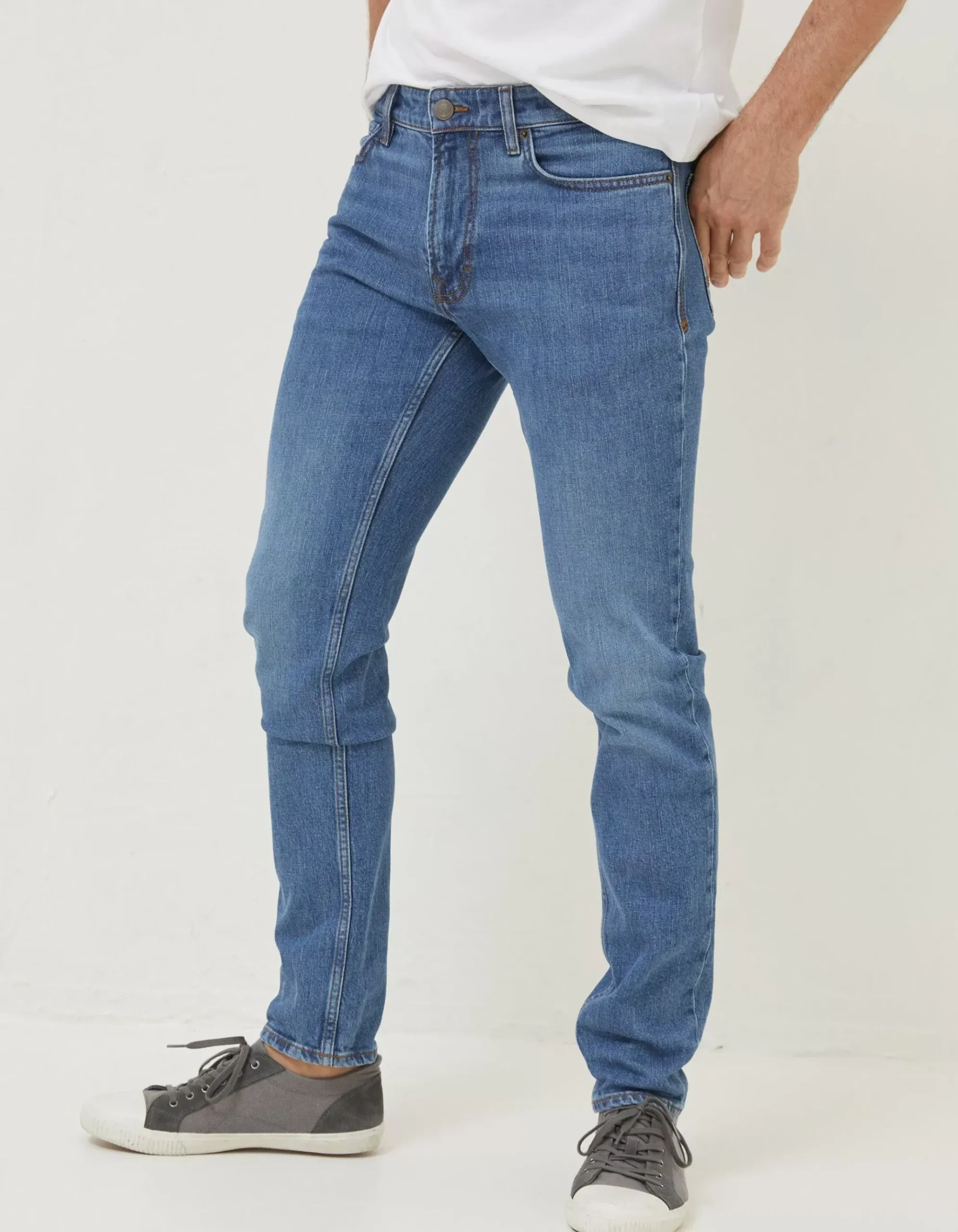Lean Slim Light Wash Jeans