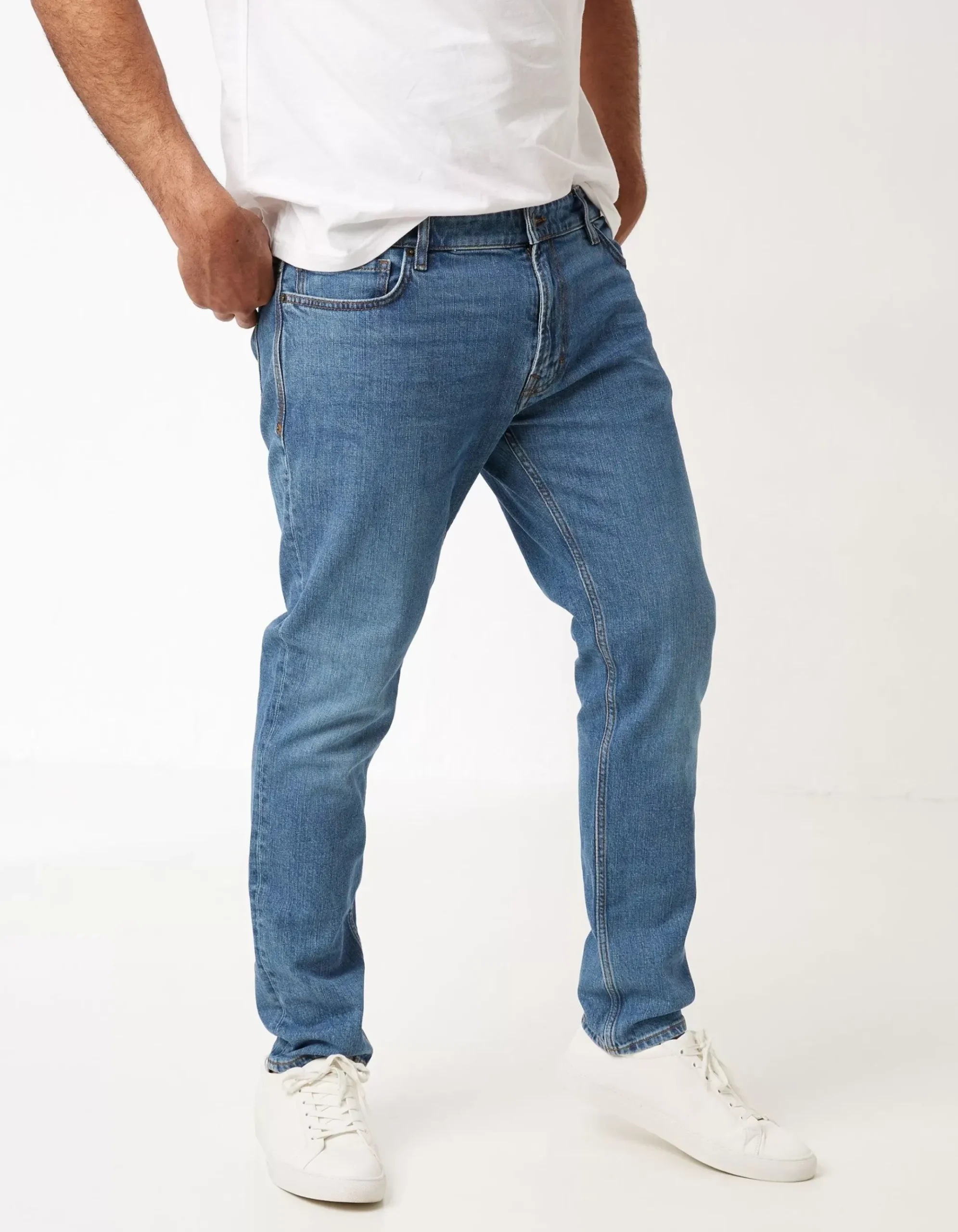 Lean Slim Light Wash Jeans