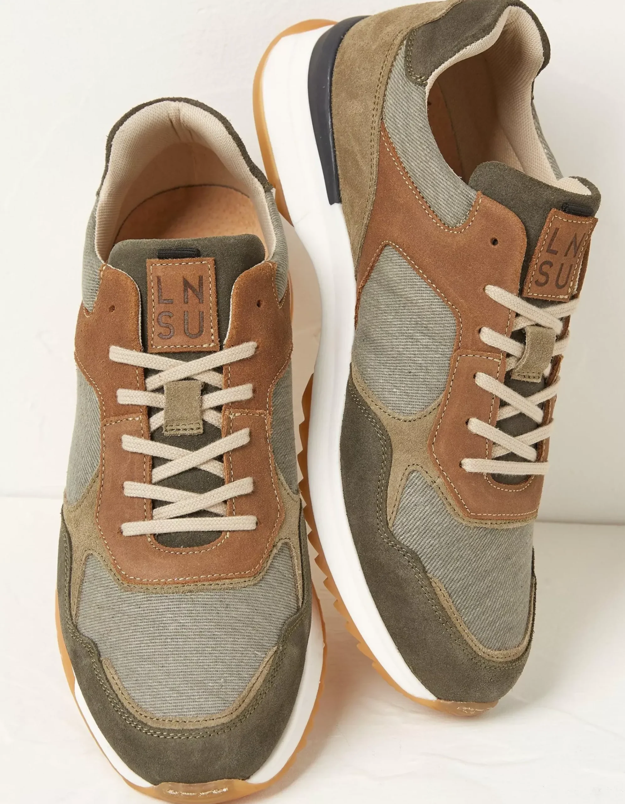 Leon Leather Trainer