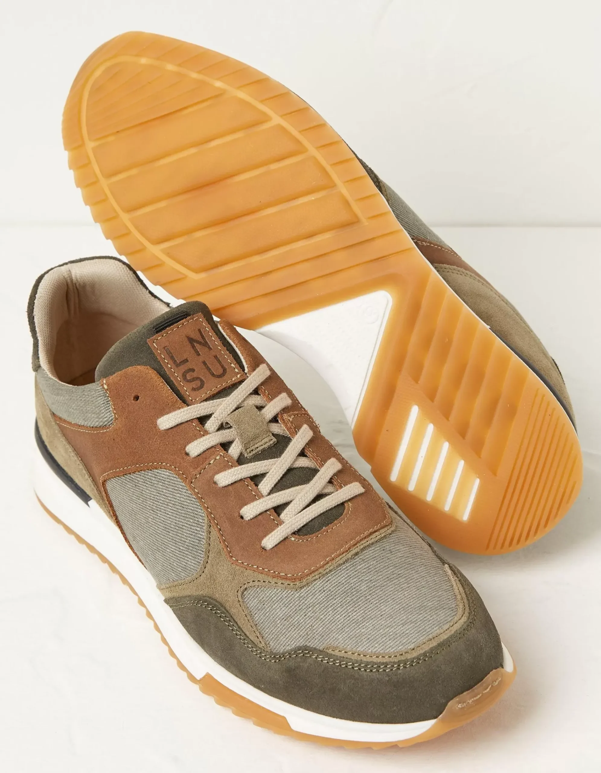 Leon Leather Trainer