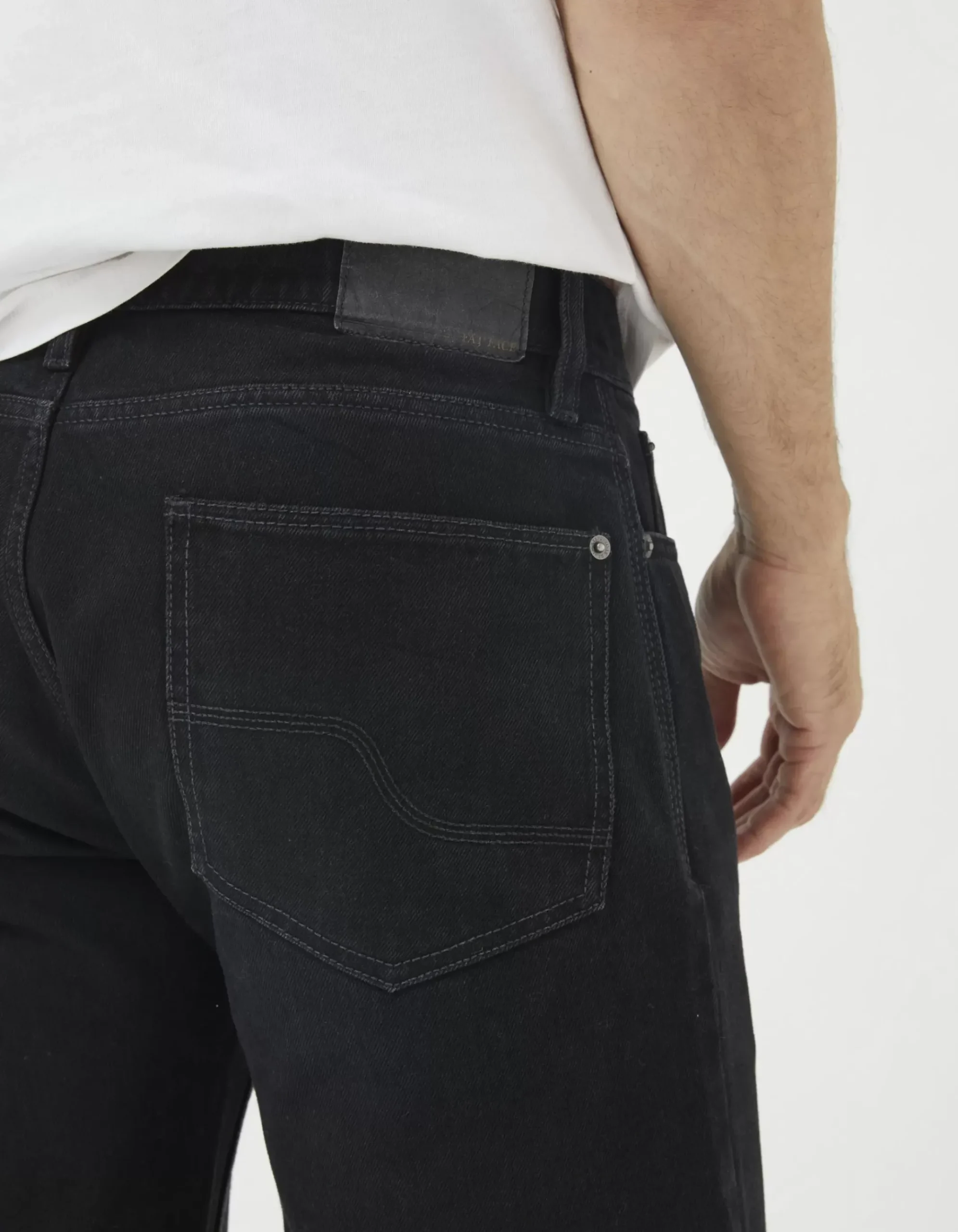 Loose Fit Jeans