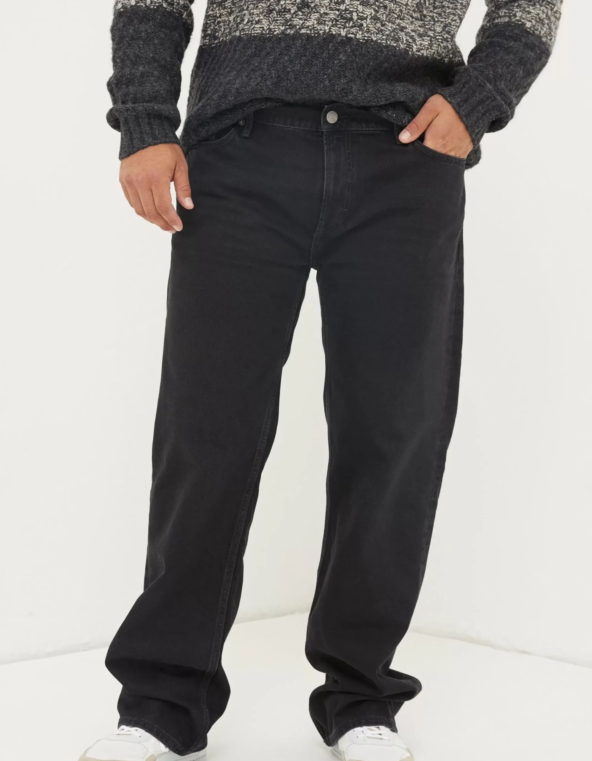 Loose Fit Jeans