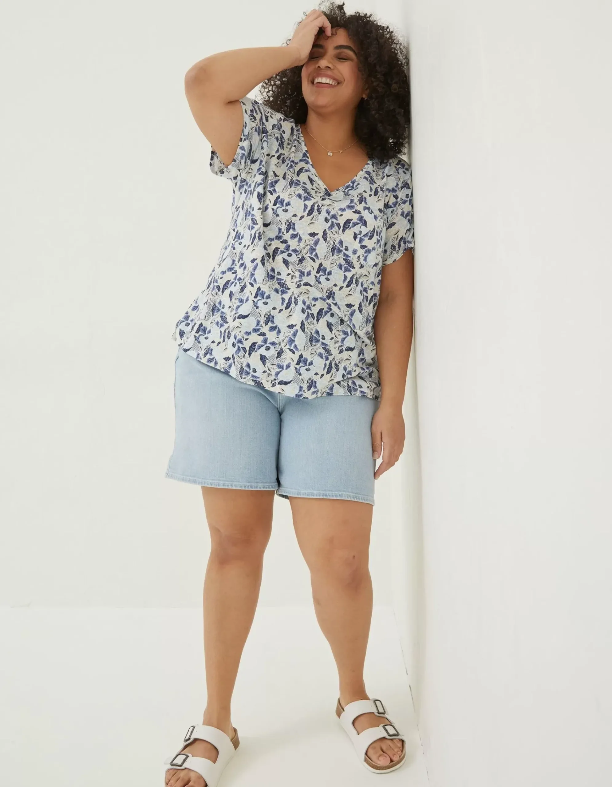 Maggie Flower Linen T-Shirt