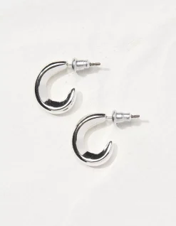 Simple Huggy Hoop Earrings