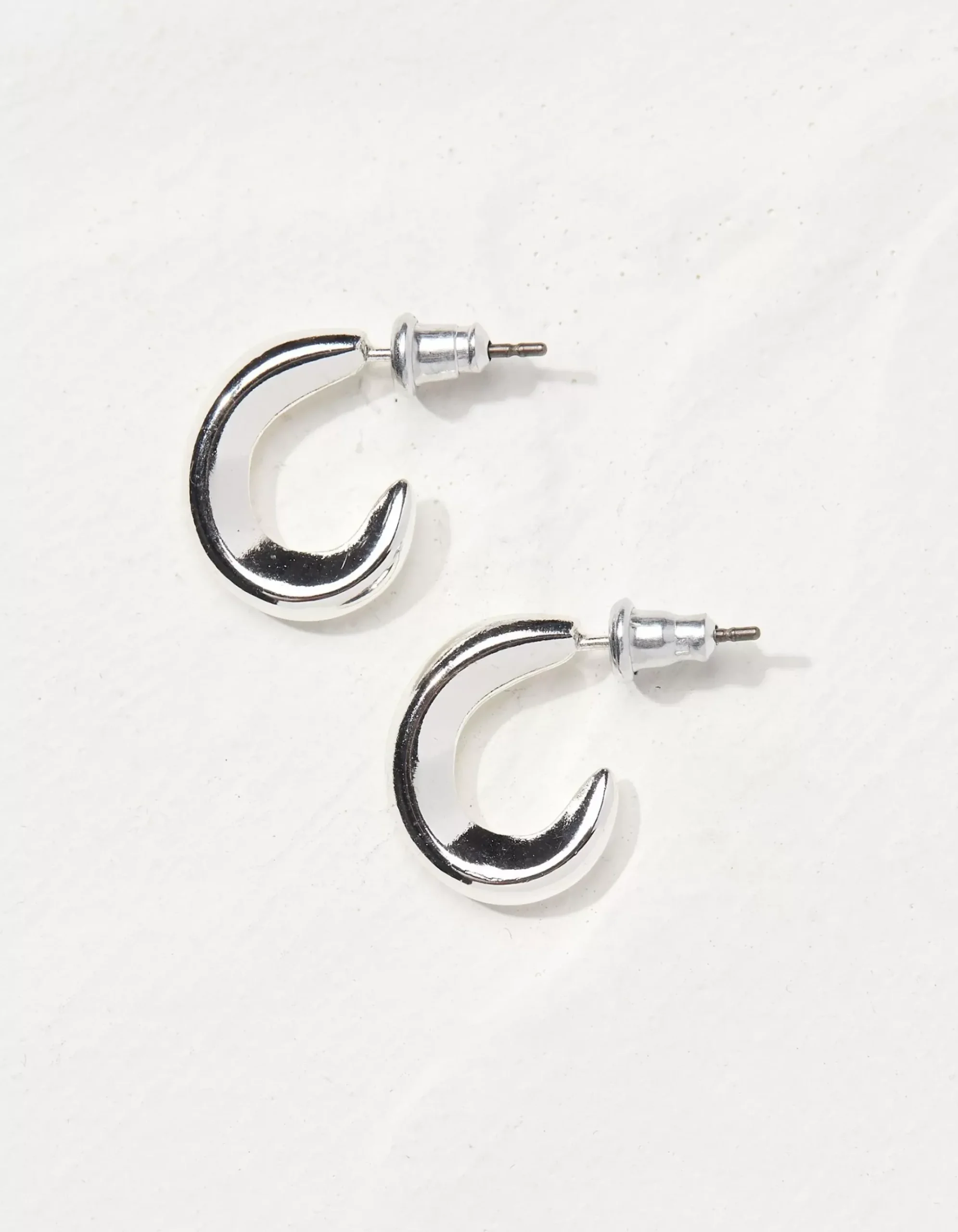 Simple Huggy Hoop Earrings