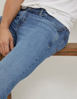 Slim Authentic Wash Jeans