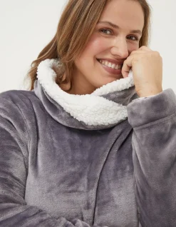 Snuggle Top