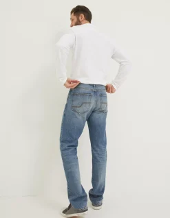Straight Authentic Wash Jeans
