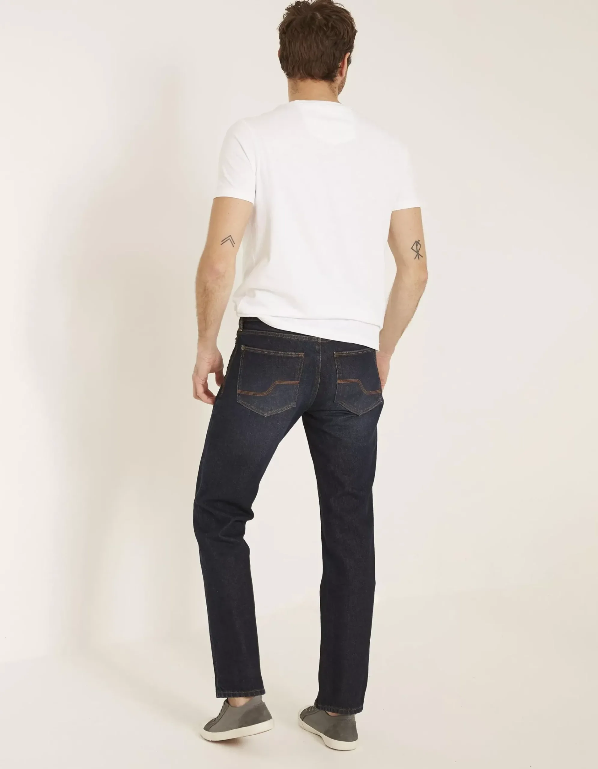 Straight Dark Vintage Wash Jeans