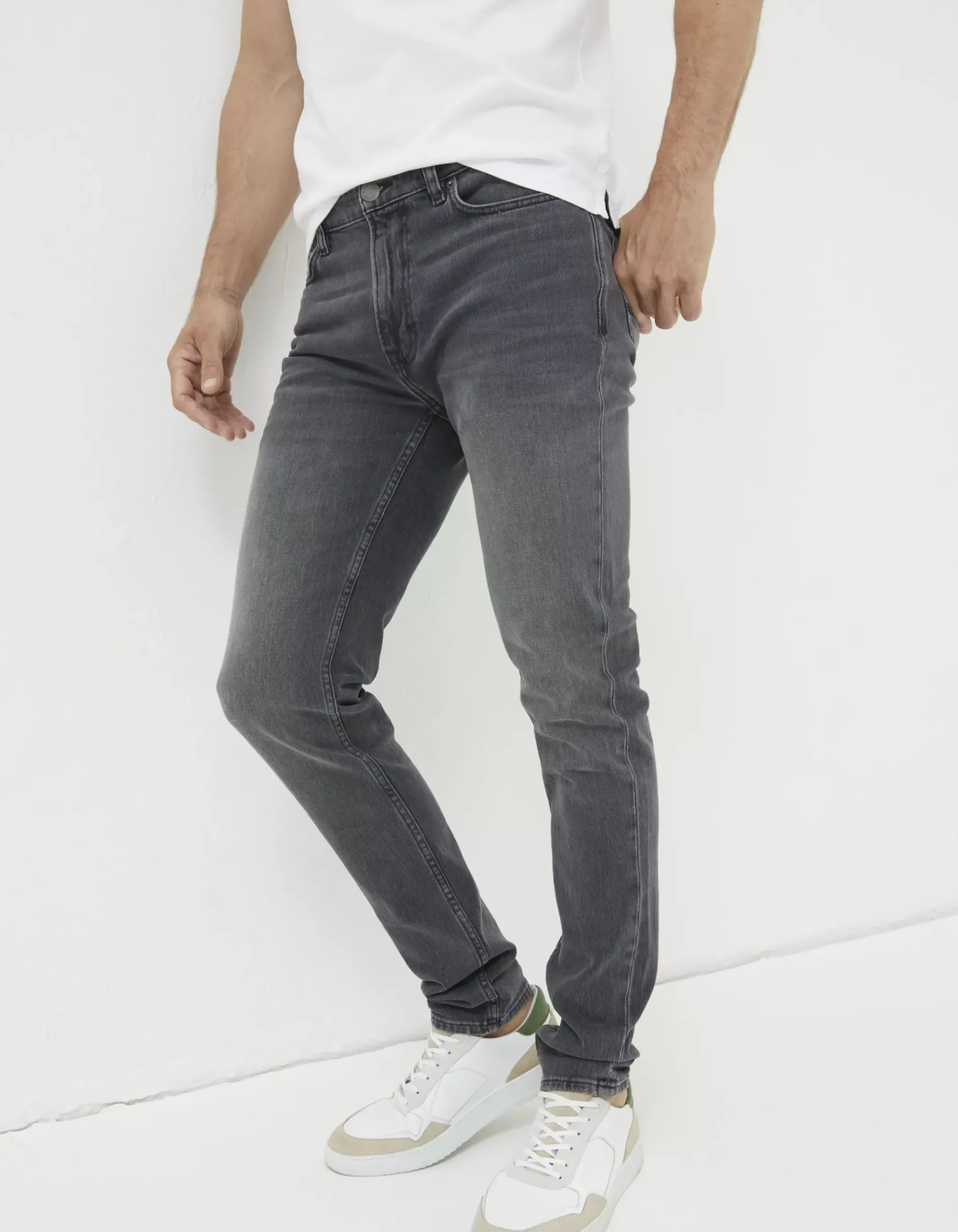 Super Slim Fit Jeans