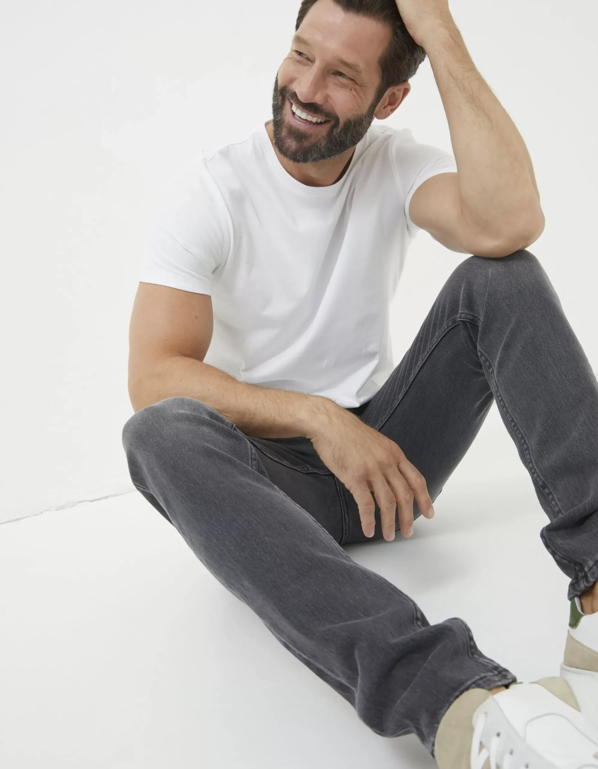 Super Slim Fit Jeans