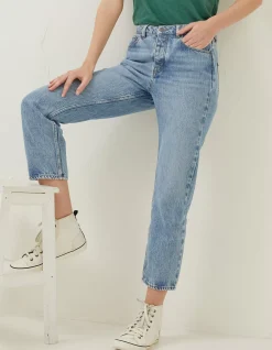 Sutton Straight Cropped Jeans