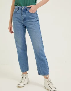 Sutton Straight Cropped Jeans