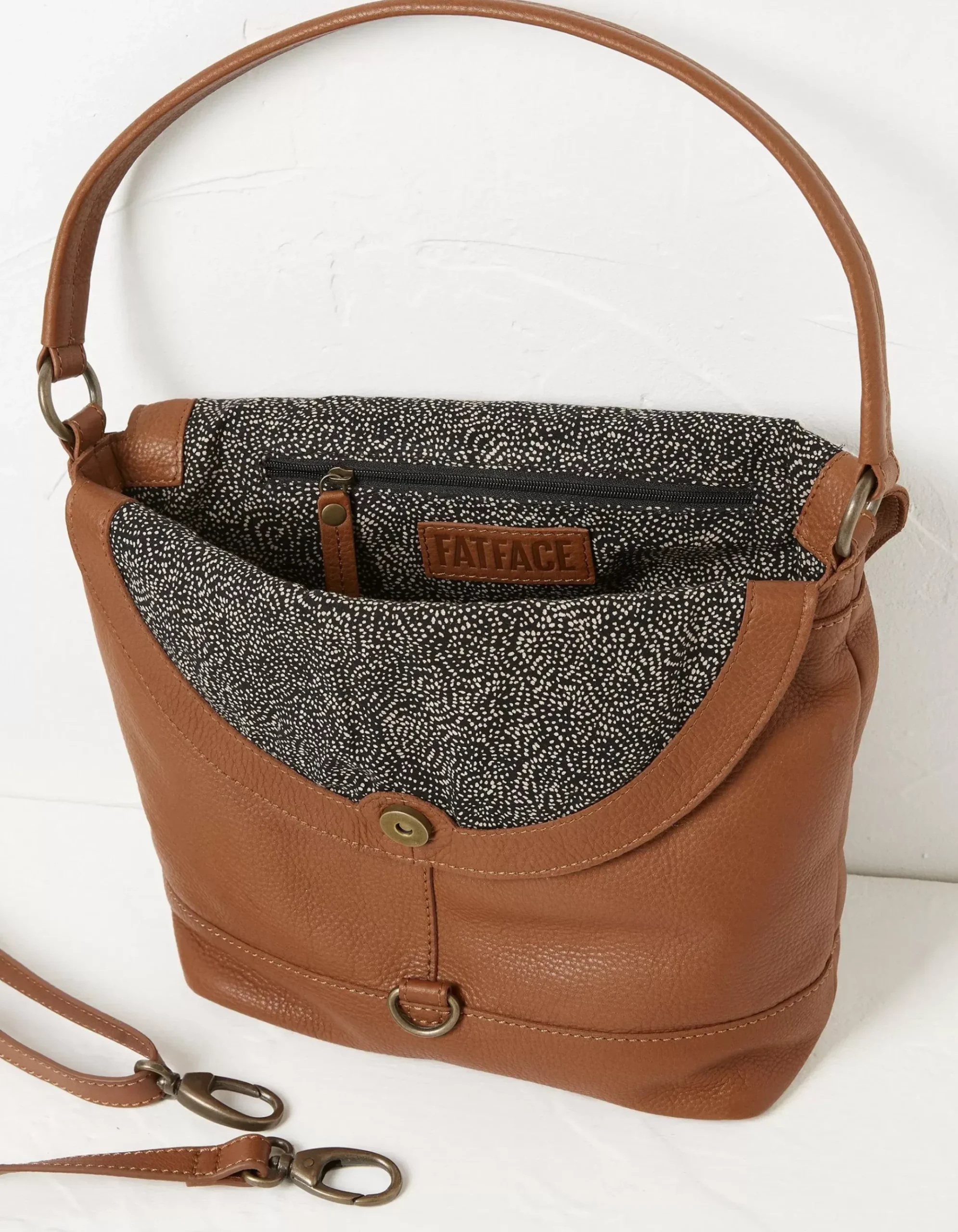 The Amberly Shoulder Bag