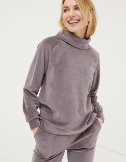 Verity Velvet Funnel Top