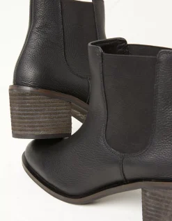 Zara Block Heel Chelsea Boot